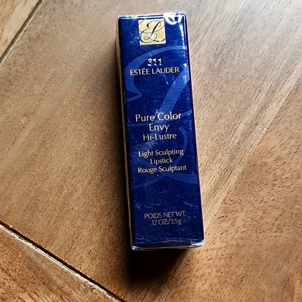 Estee Lauder Pure Color Envy lipstick